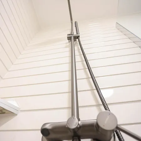 Daire Queen Of Peace