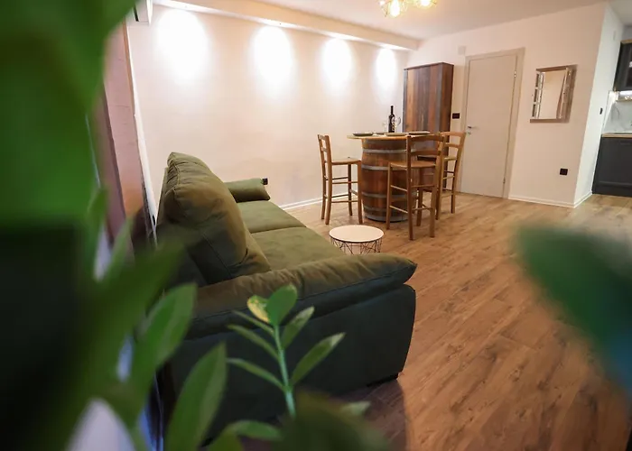 Queen Of Peace Split