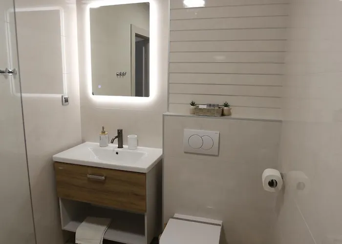 Queen Of Peace Split